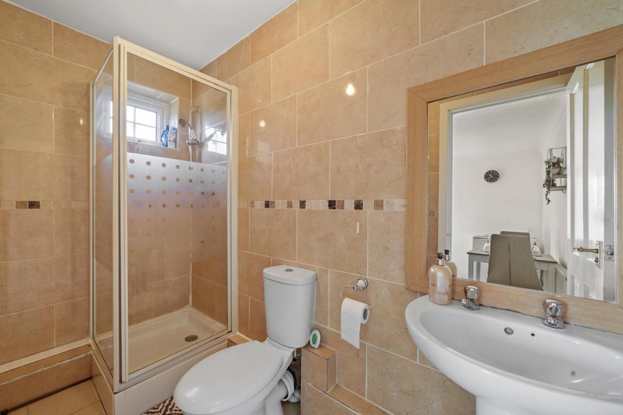 1 Bedroom Flat Aylesbury, Private Parking, Fowler Rd Aylesbury  Esterno foto