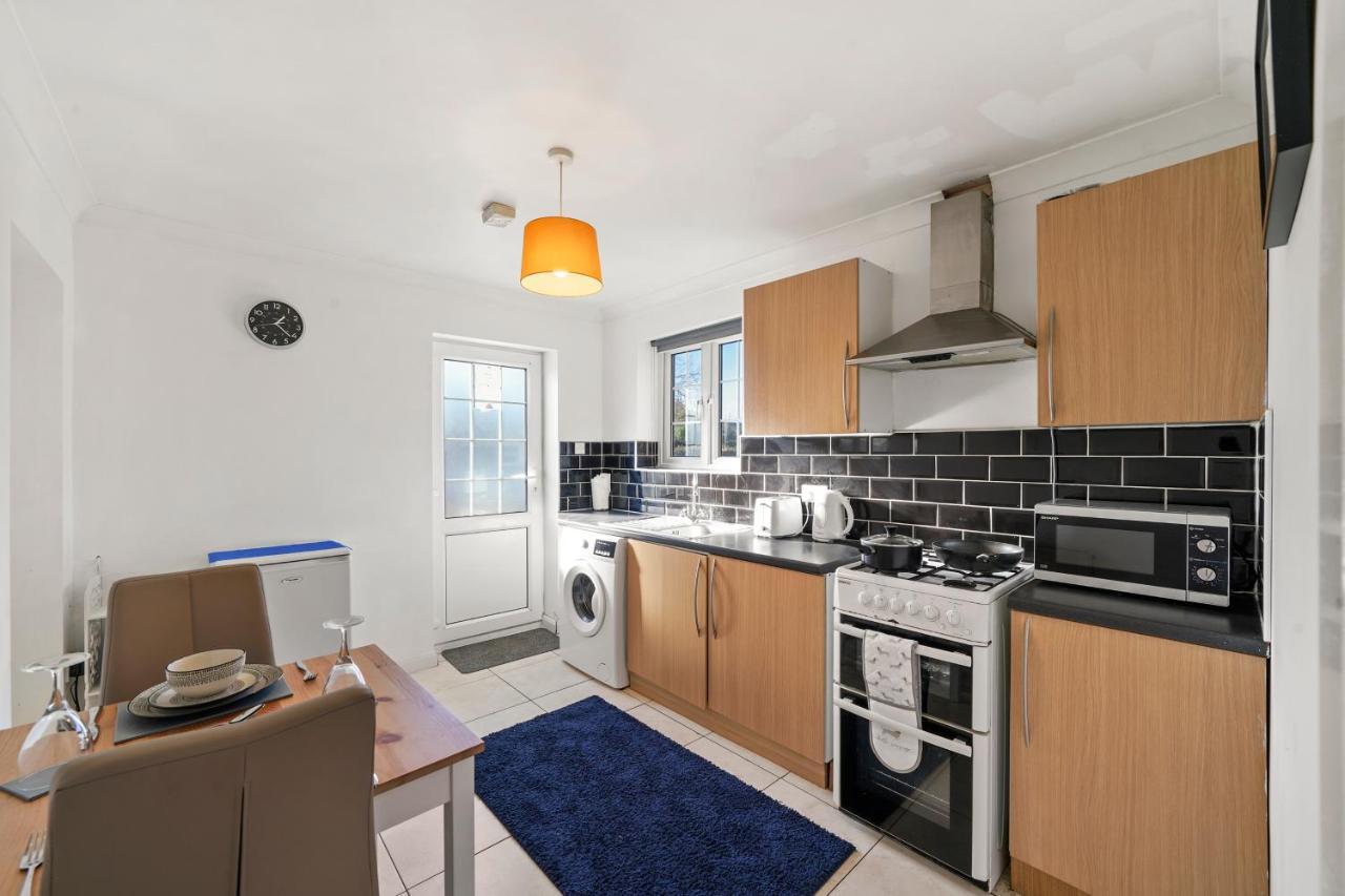 1 Bedroom Flat Aylesbury, Private Parking, Fowler Rd Aylesbury  Esterno foto